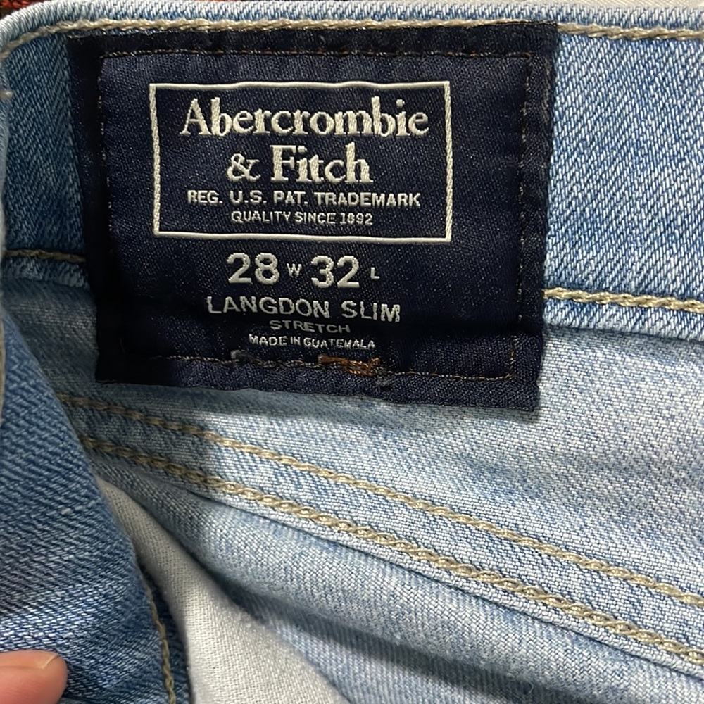 Abercrombie & Fitch Langdon Slim light wash stretch jeans 28x32 - Picture 2 of 6